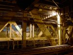 Trying to be artsy on the Manhattan bridge.