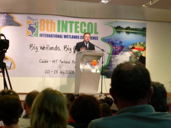 Governor of Mato Grosso speaking at the conference