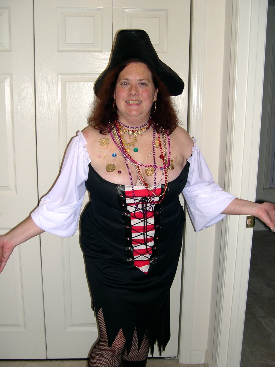 my hot pirate girl (2)