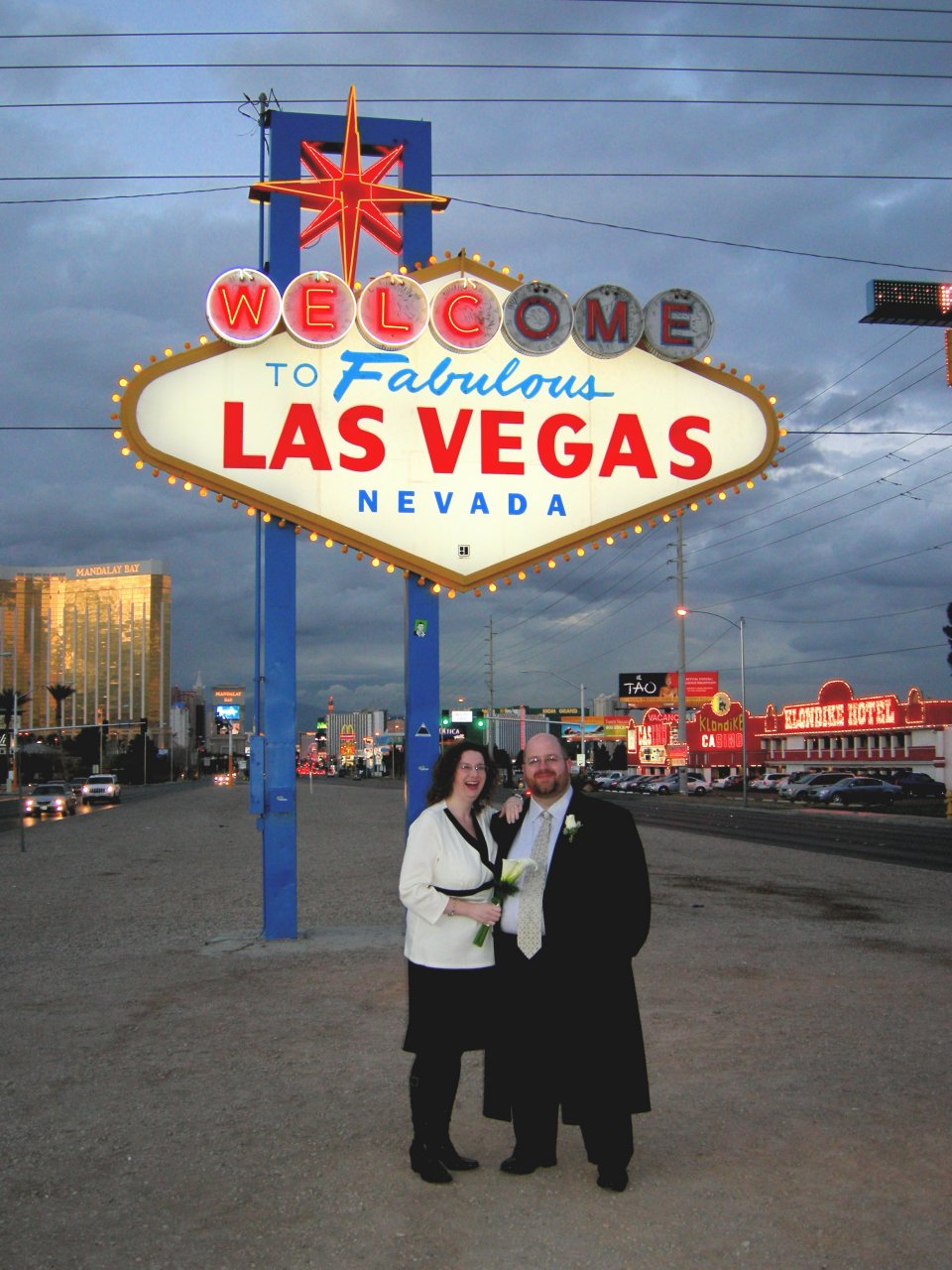 Bill and Heather at the sign (2)