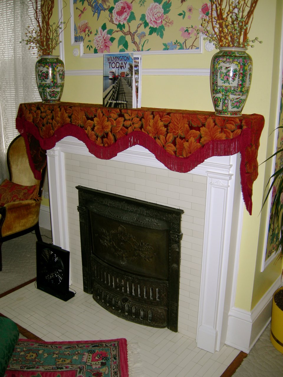 B&B Room: fireplace