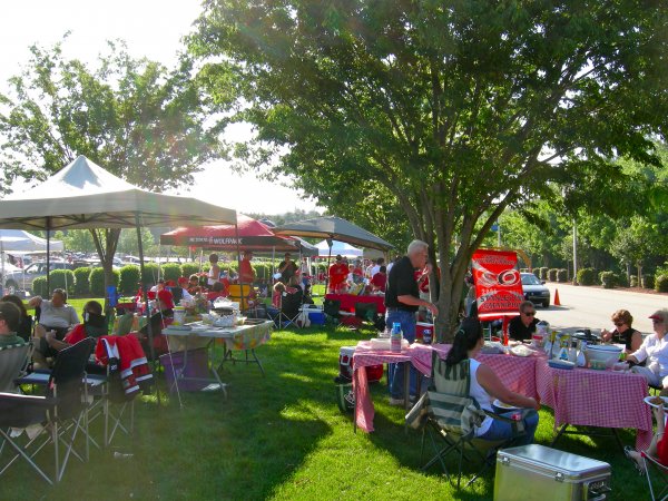 Hurricanes_ The Tailgating Experience _Part 2_.jpg