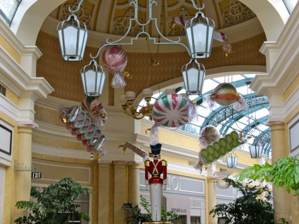 candy and toys in the Bellagio mall