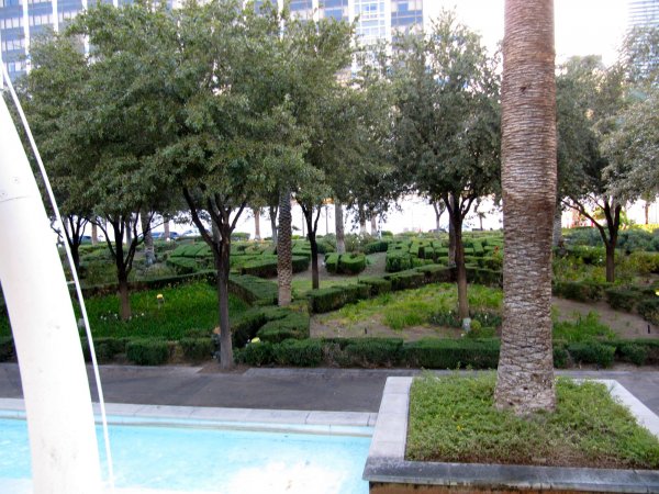 "Welcome to Bally's" as topiary