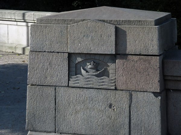 neat detail on a bridge