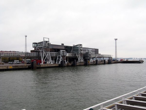 on the boat to Suomenlinna: cruise ship docks