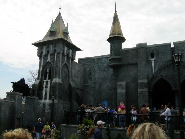The DarKastle